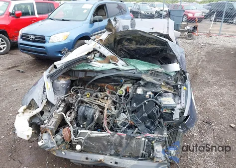 2007 Mazda Mazda3 I из США, поврежденный, VIN JM1BK12F771686620